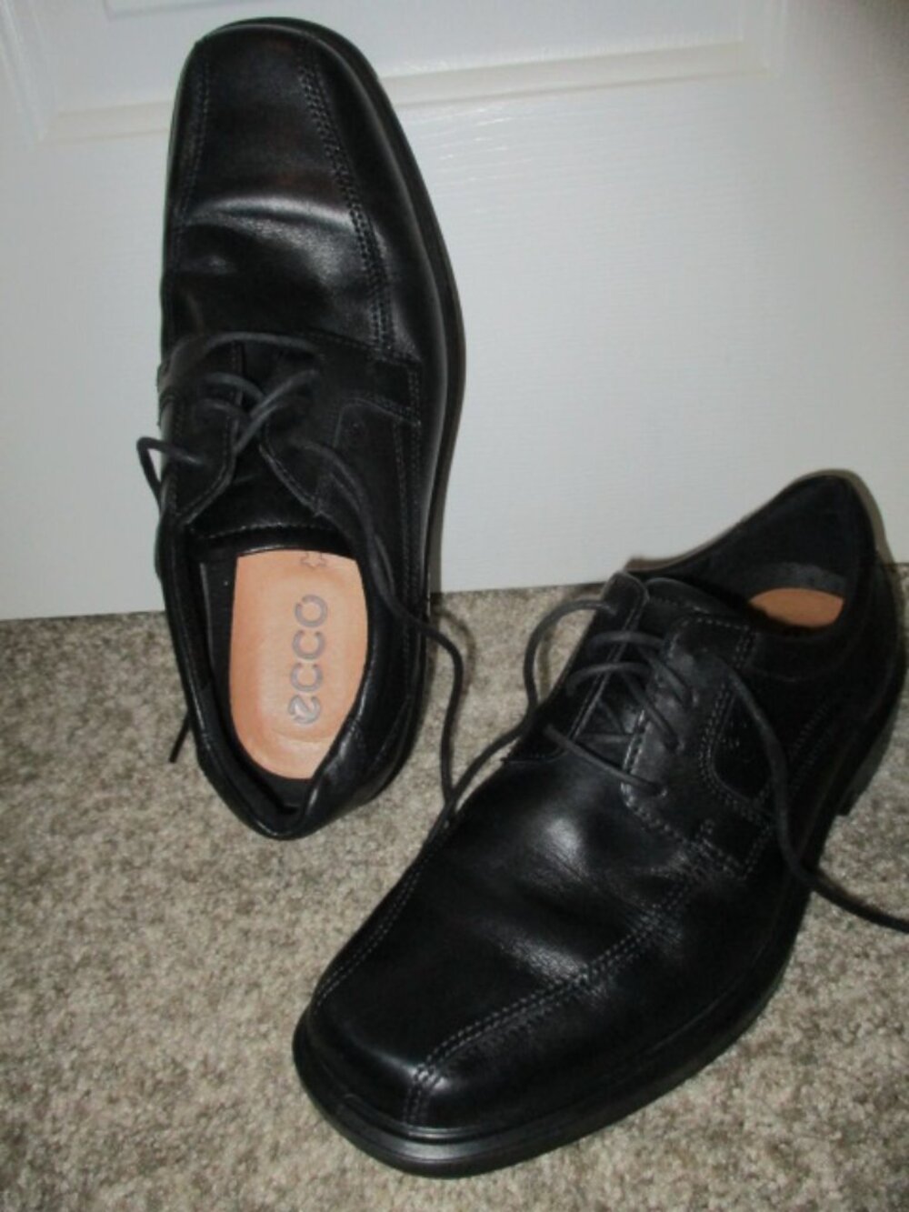 MENS ECCO BLACK DRESS LEATHER SHOES Eur 43 US 9 UK 9.5 NEW